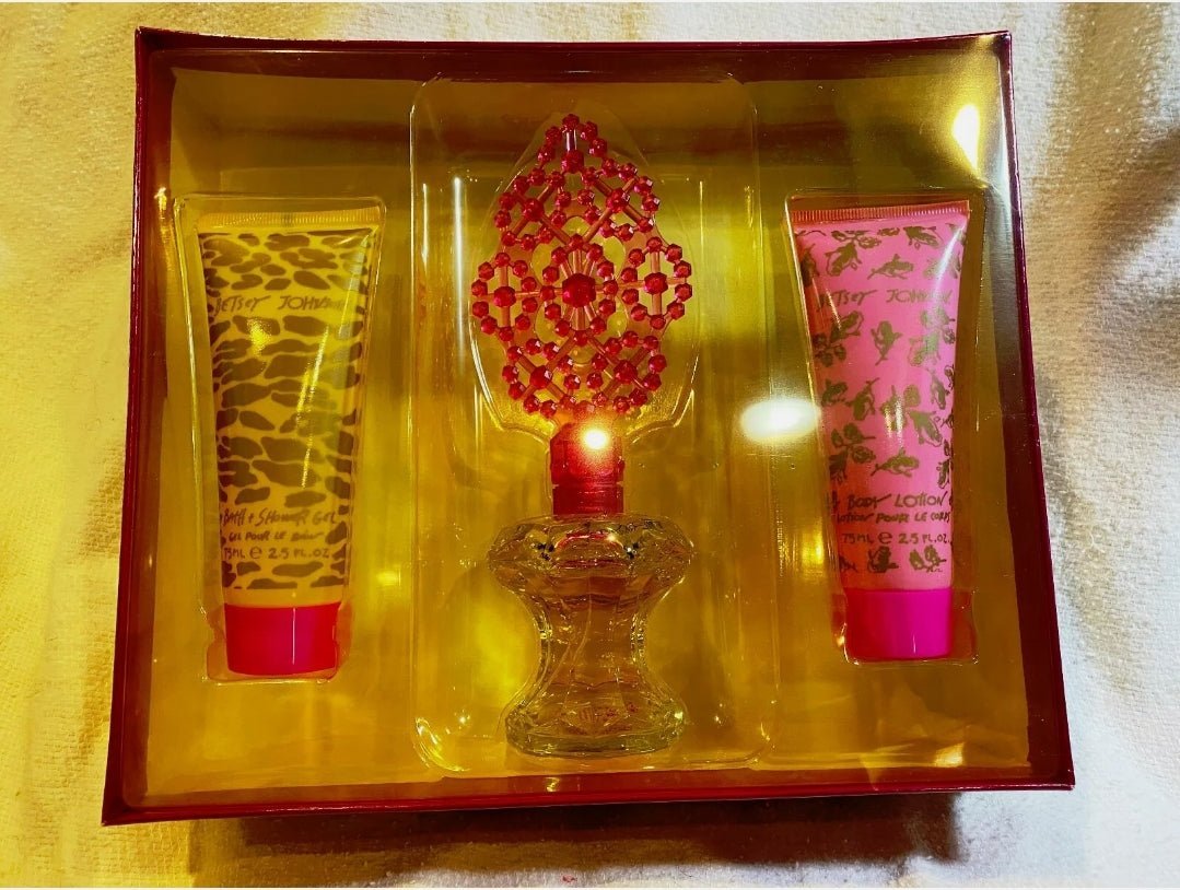 Betsey Johnson Gift Set Parfum Body Lotion, Bath & Shower Gel - BELLEZA'S - - 7395